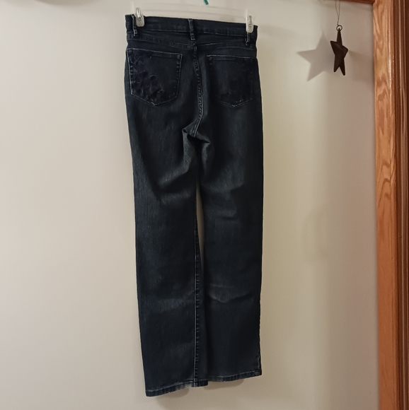 EUC Lee Classic Fit Straight Leg Jeans Size 6M EUC - Picture 5 of 5